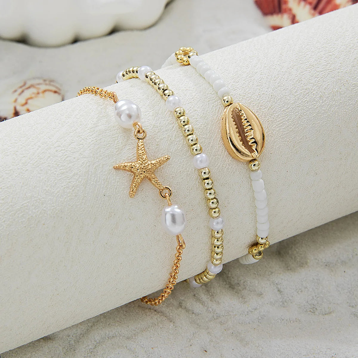 Set di 3 bracciali estivi con conchiglie , stile Boemia, con ciondolo a stella marina, perle e perline, bracciale a catena, gioielli da spiaggia , regalo perfetto.